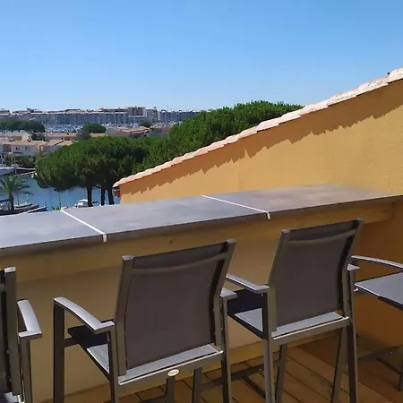 Design Avec Solarium Au Dernier Etage Daire